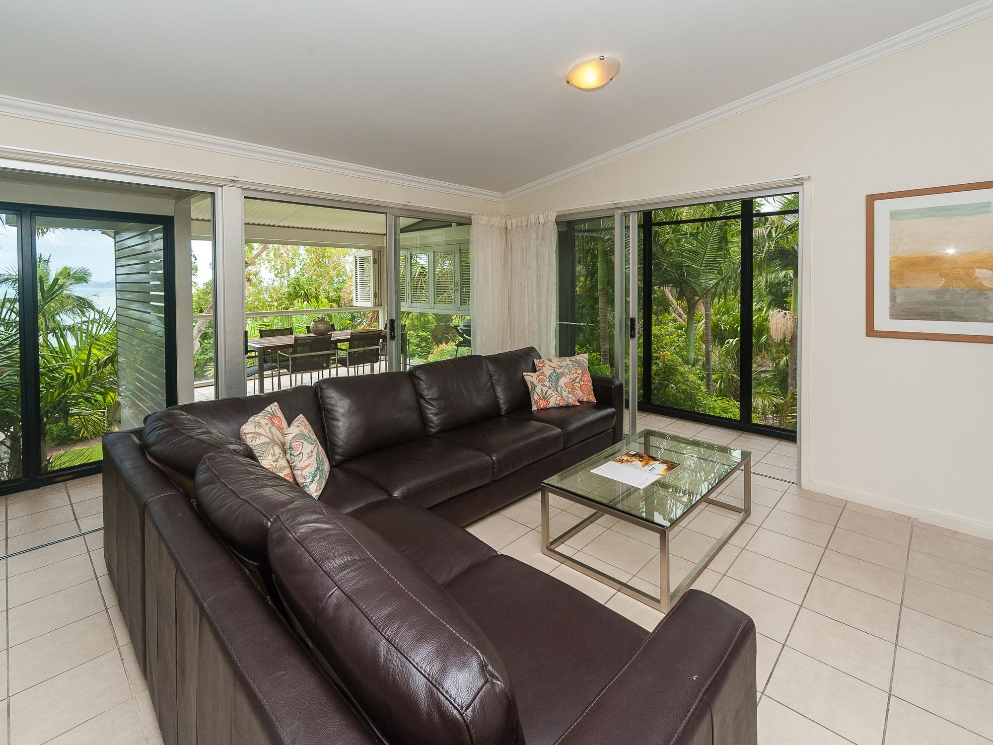 Hamilton Island Holiday Homes Екстер'єр фото