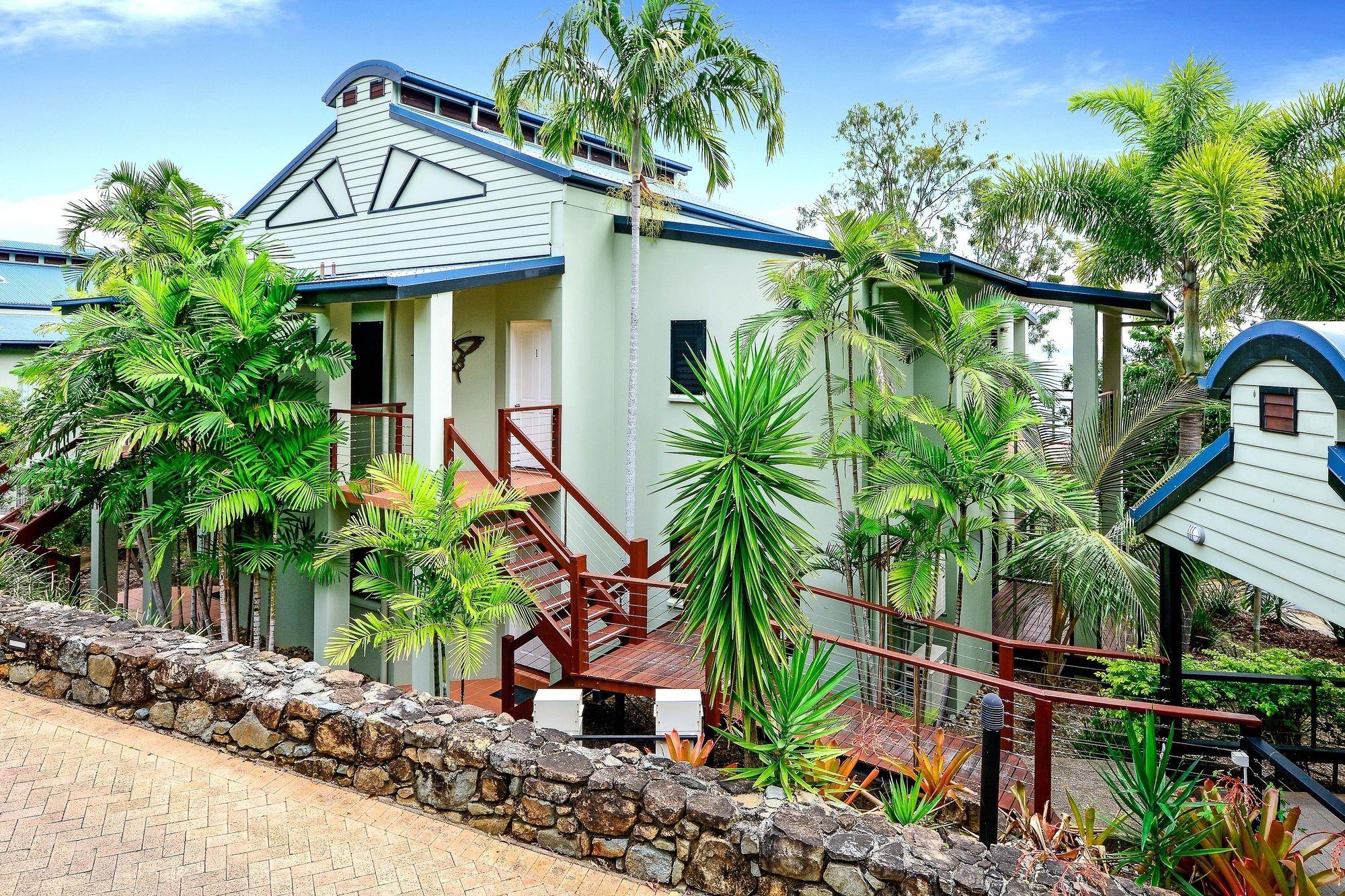 Hamilton Island Holiday Homes Екстер'єр фото